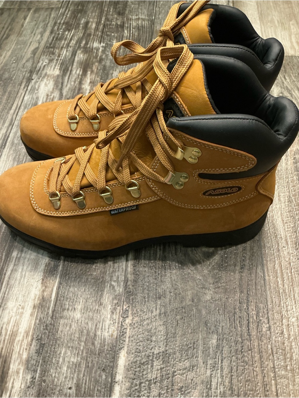 NWOB Men's Tan Waterproof Hiker Boots Size 11 - Picture 8 of 16